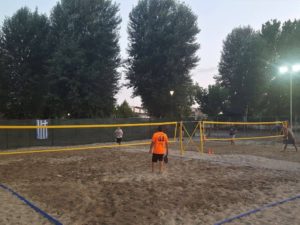 Γήπεδα beach tennis στην πόλη της Άρτας, δίπλα στον Άραχθο ποταμό